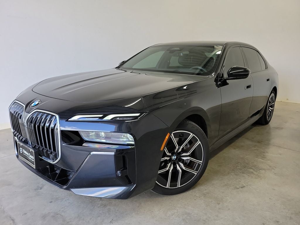 2025 BMW 7 Series 740i