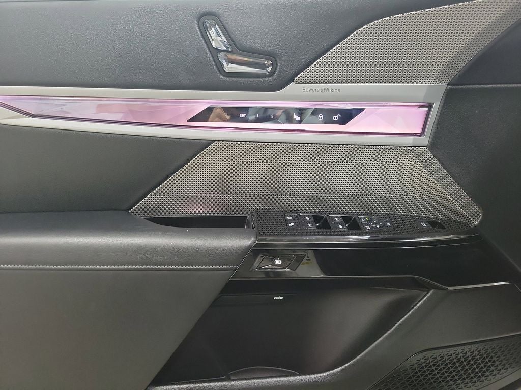 2024 BMW 7 Series 740i