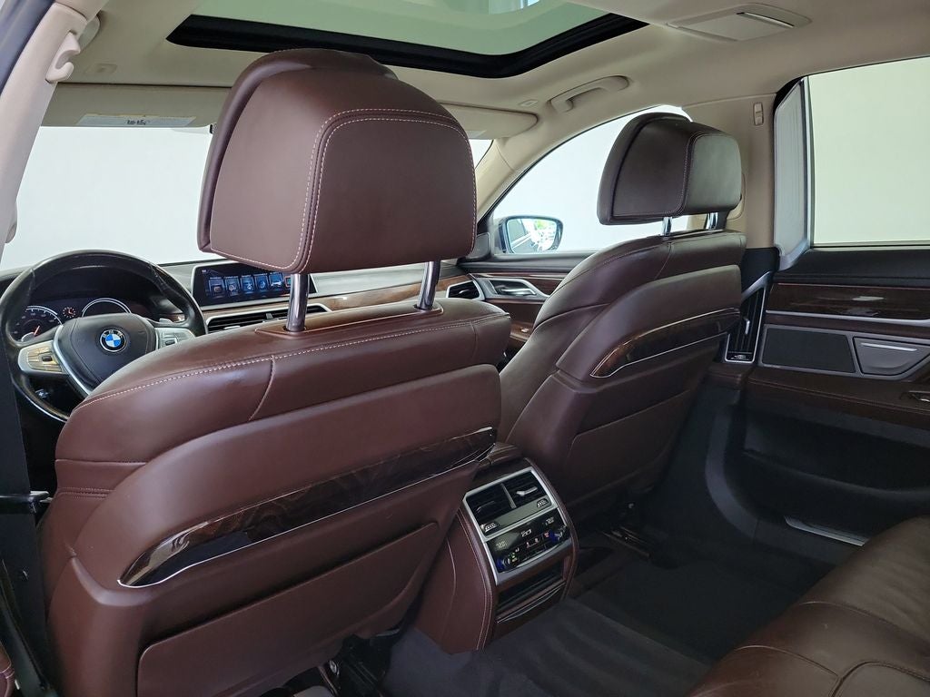 2017 BMW 7 Series 740i