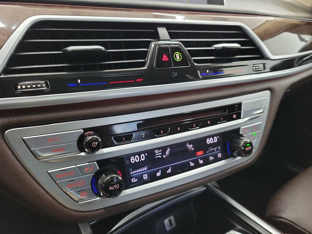 2017 BMW 7 Series 740i