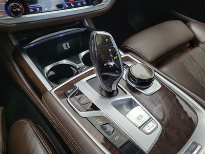2017 BMW 7 Series 740i