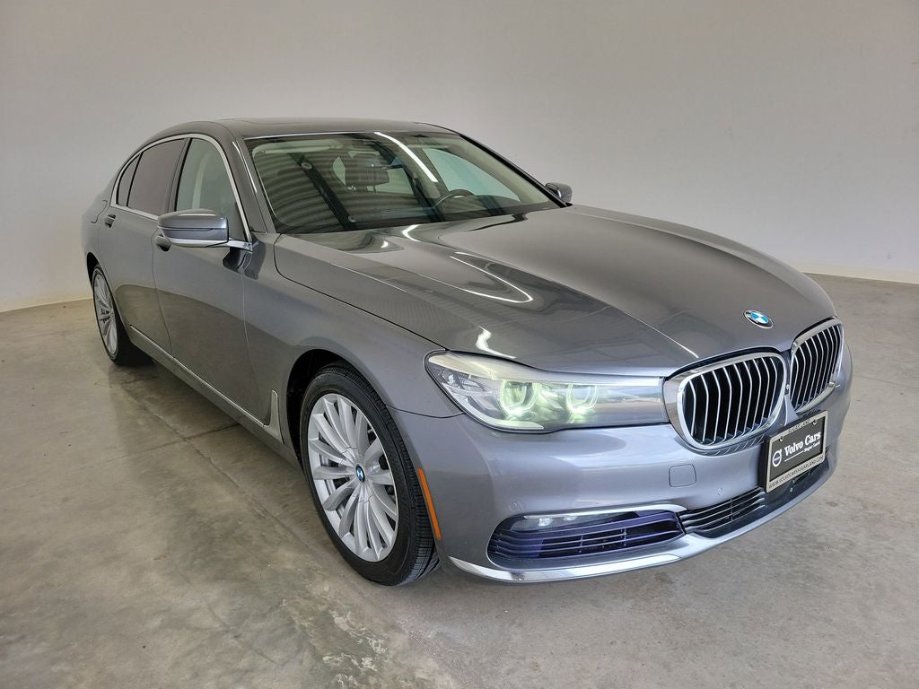 2017 BMW 7 Series 740i