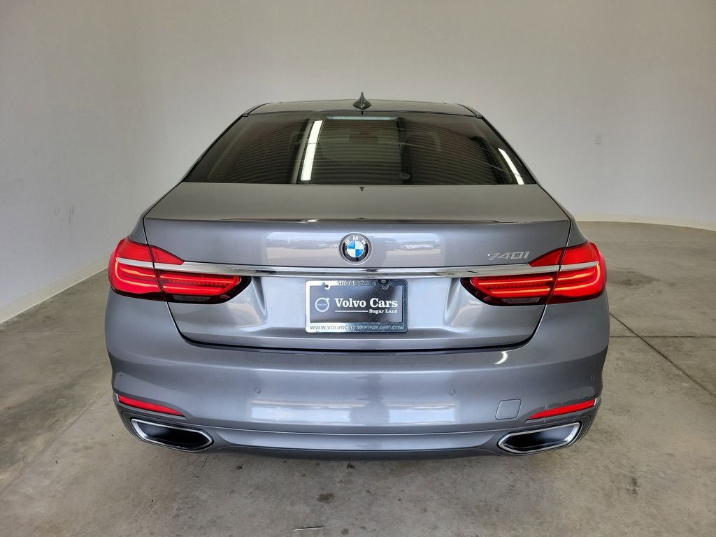 2017 BMW 7 Series 740i