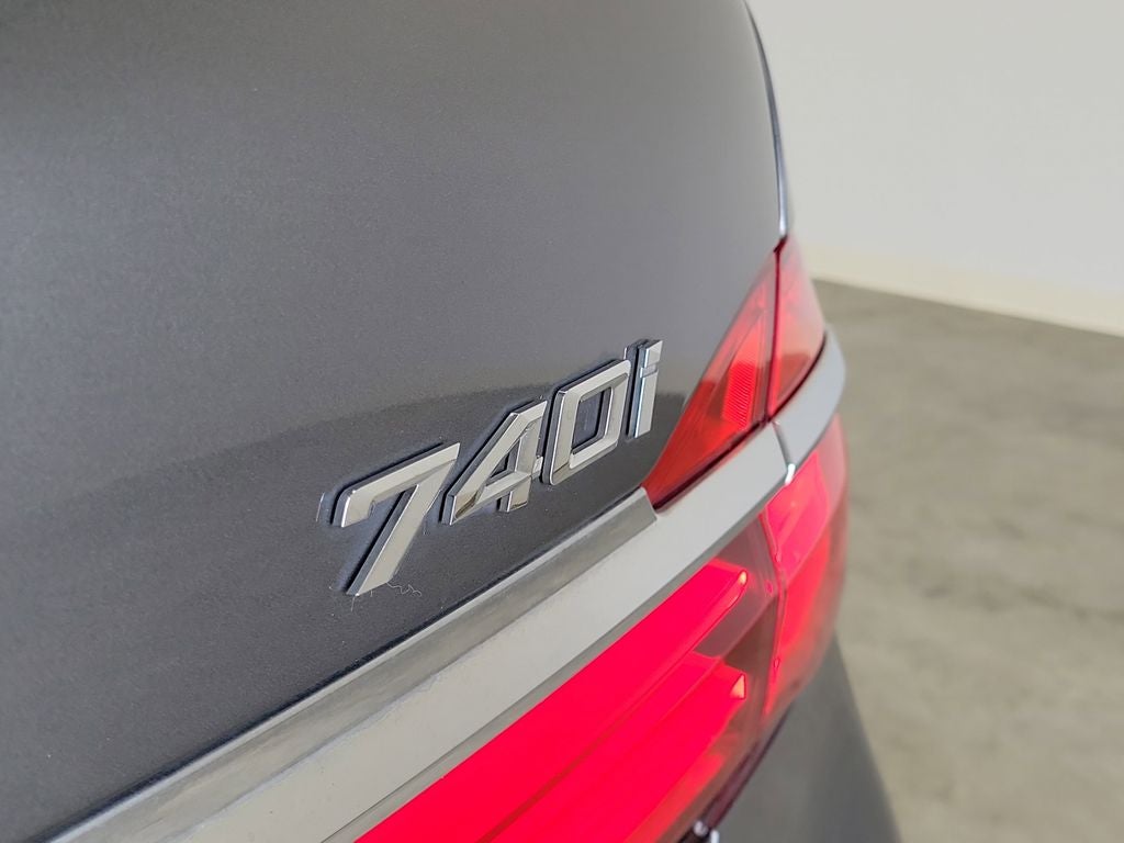 2017 BMW 7 Series 740i
