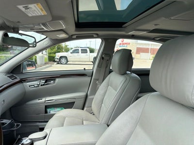 2010 Mercedes-Benz S-Class S 550