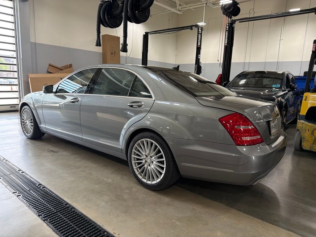 2010 Mercedes-Benz S-Class S 550