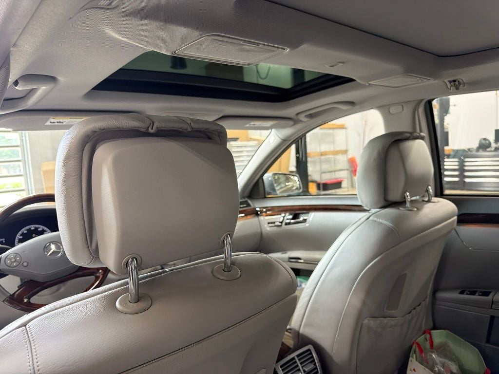 2010 Mercedes-Benz S-Class S 550