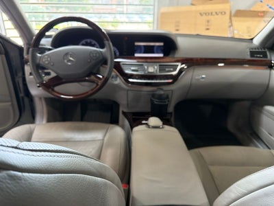 2010 Mercedes-Benz S-Class S 550