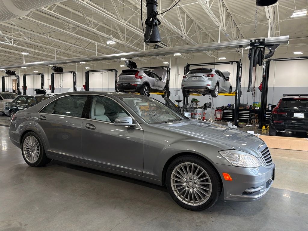 2010 Mercedes-Benz S-Class S 550