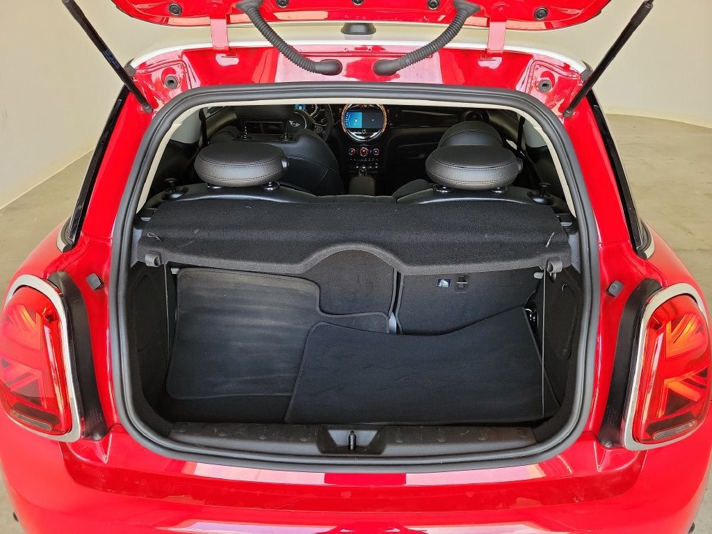 2023 MINI Cooper SE Electric Iconic