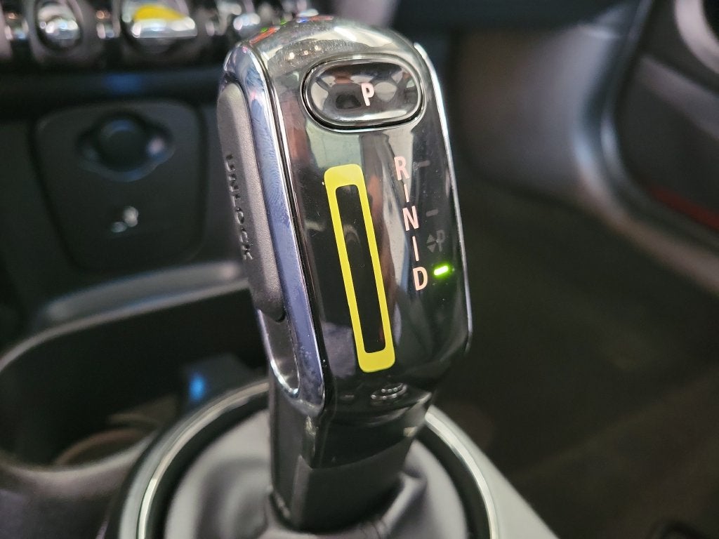 2023 MINI Cooper SE Electric Iconic