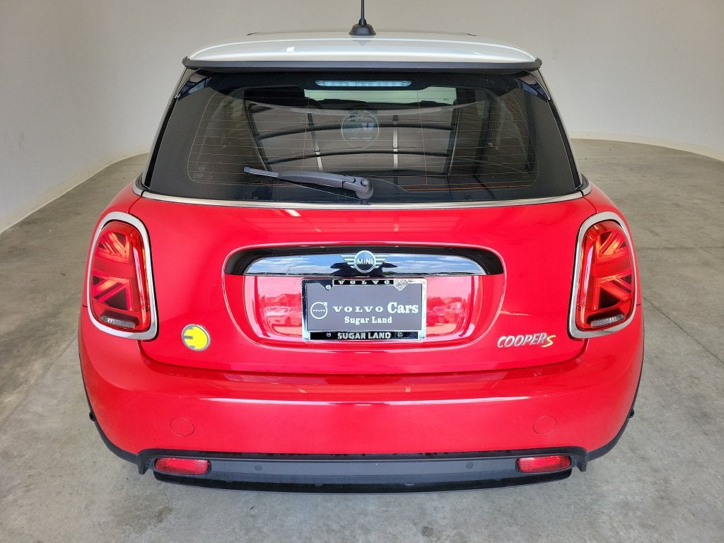 2023 MINI Cooper SE Electric Iconic
