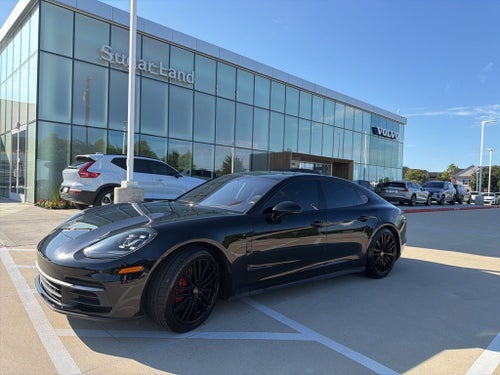 2017 Porsche Panamera 4 Executive