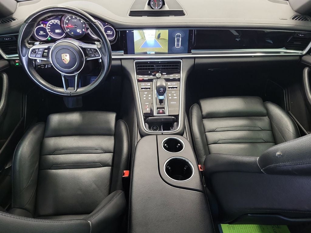 2017 Porsche Panamera 4 Executive