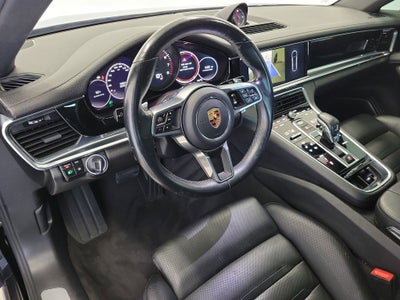 2017 Porsche Panamera 4 Executive