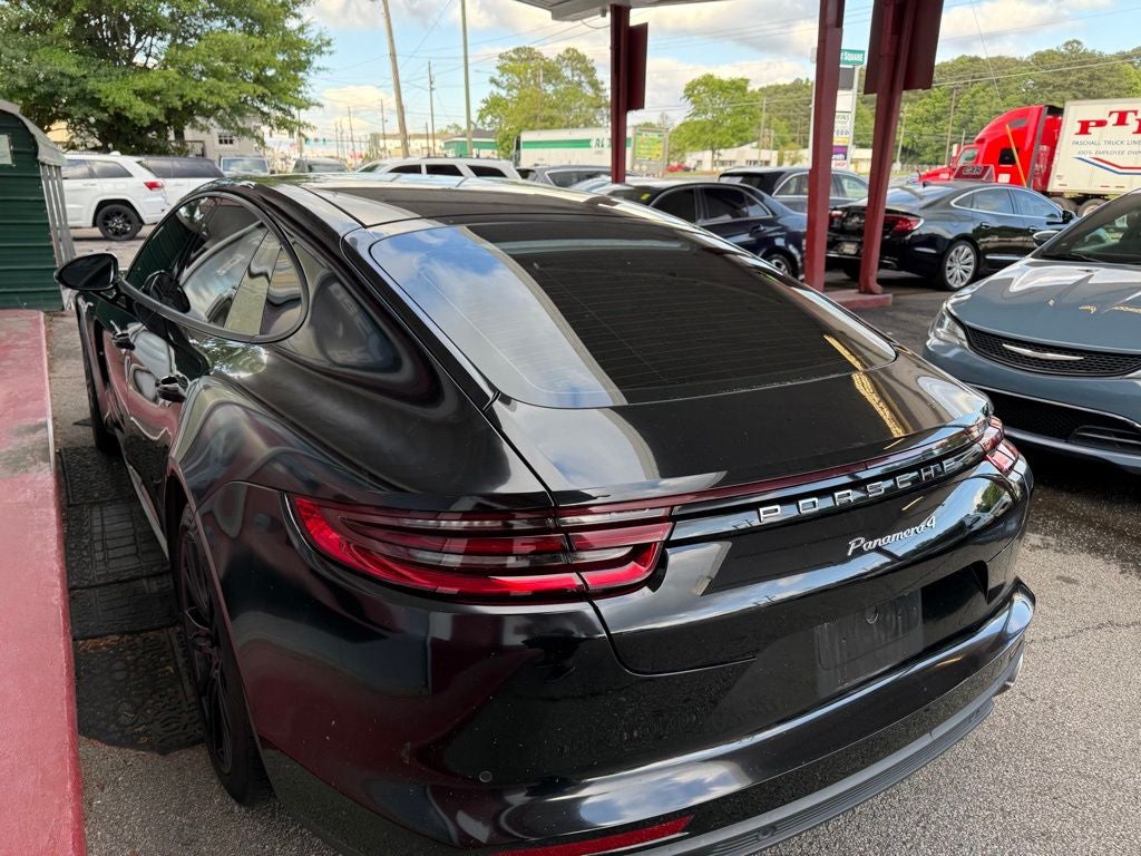 2017 Porsche Panamera 4 Executive