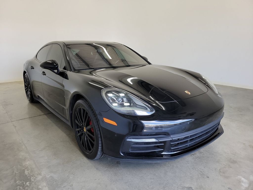 2017 Porsche Panamera 4 Executive