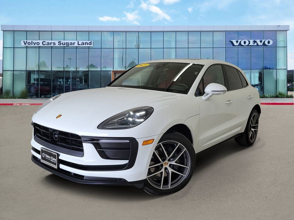 2023 Porsche Macan T