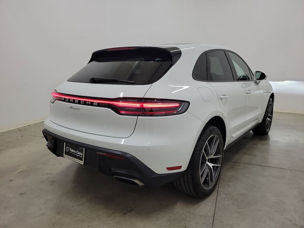 2023 Porsche Macan T