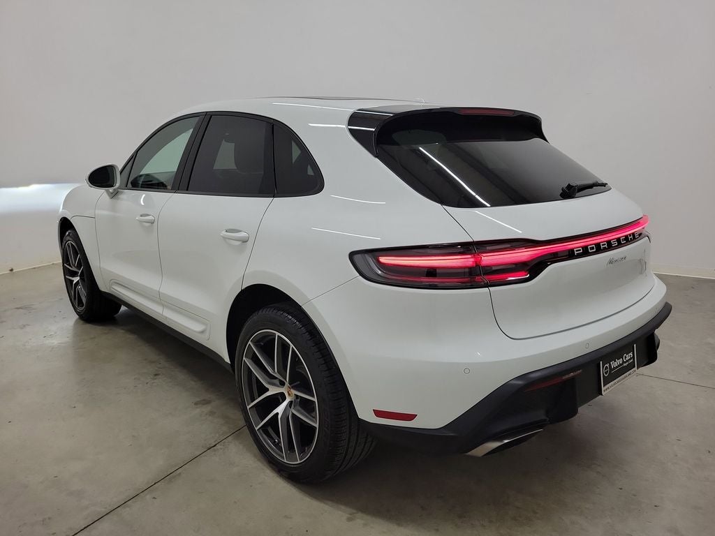 2023 Porsche Macan T