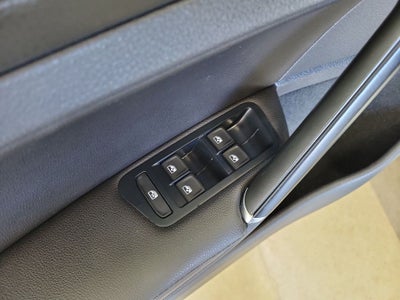2016 Volkswagen e-Golf SEL Premium