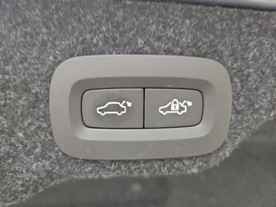2017 Volvo S90 T6 Momentum
