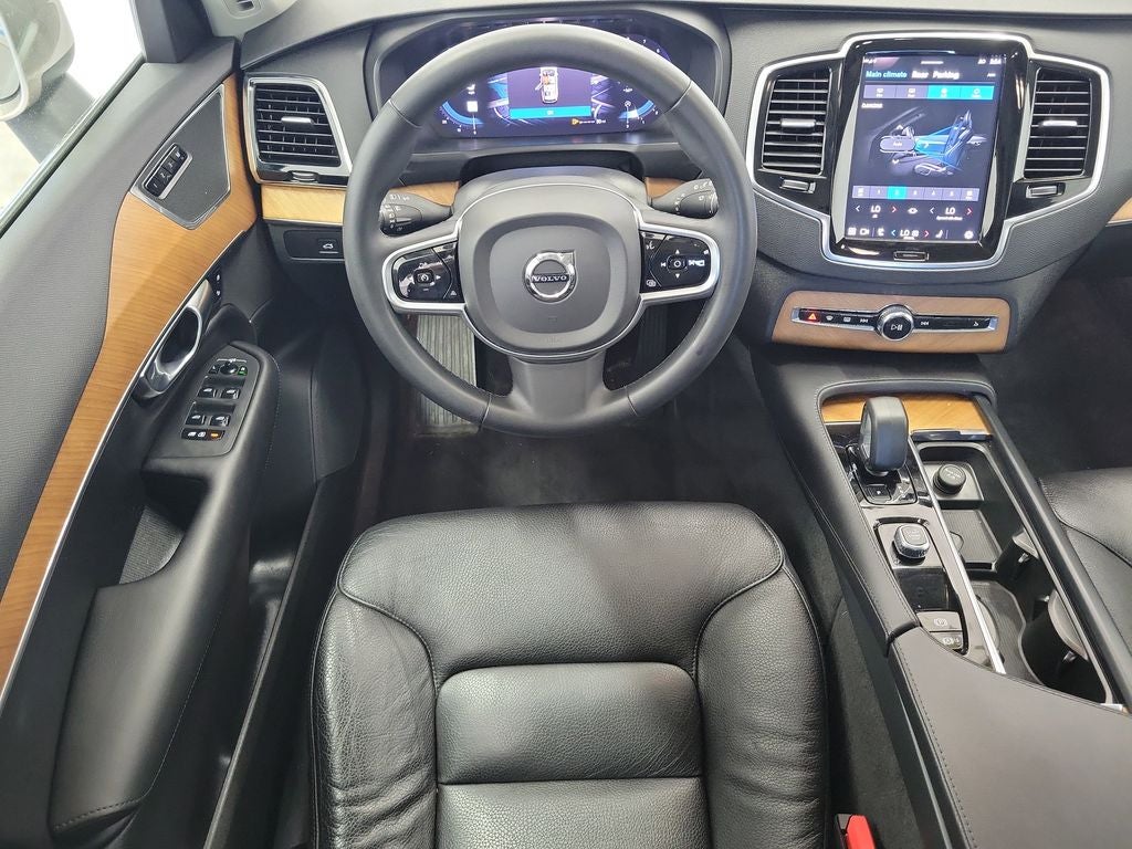 2023 Volvo XC90 B6 Plus 6-Seater