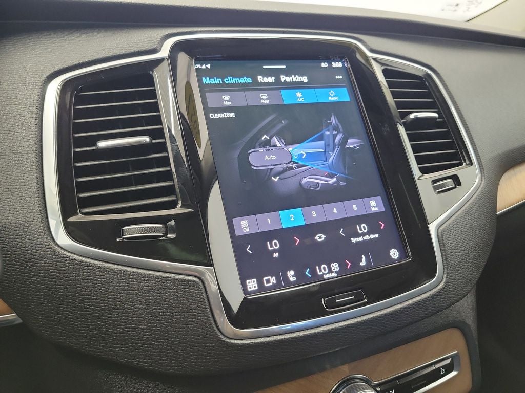 2023 Volvo XC90 B6 Plus 6-Seater