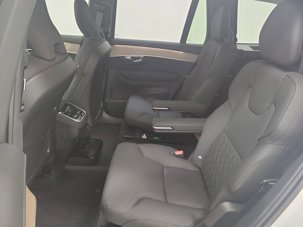 2026 Volvo XC90 B6 Plus 6-Seater