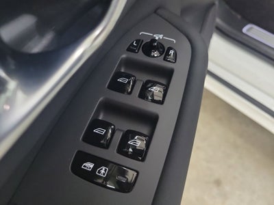2026 Volvo XC90 B6 Plus 6-Seater