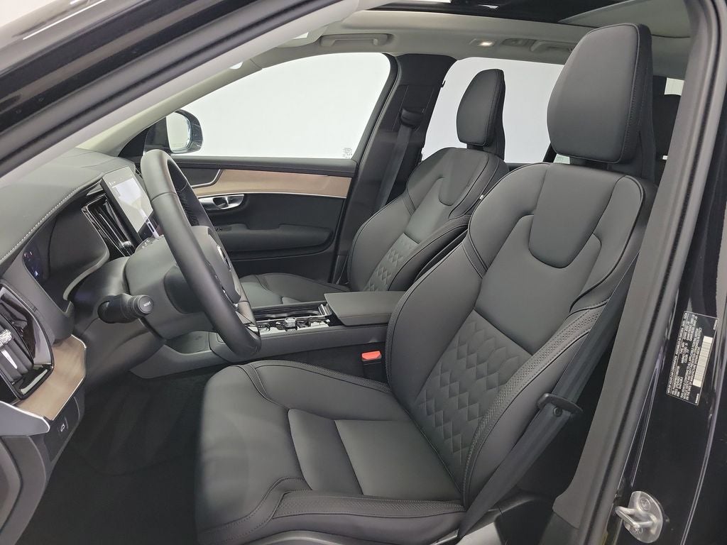 2025 Volvo XC90 B6 Plus 7-Seater 2025.5
