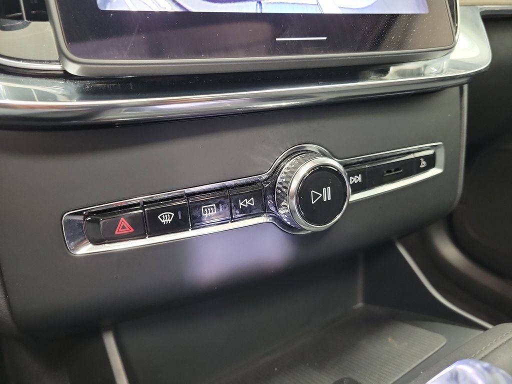 2025 Volvo XC90 B6 Plus 7-Seater 2025.5