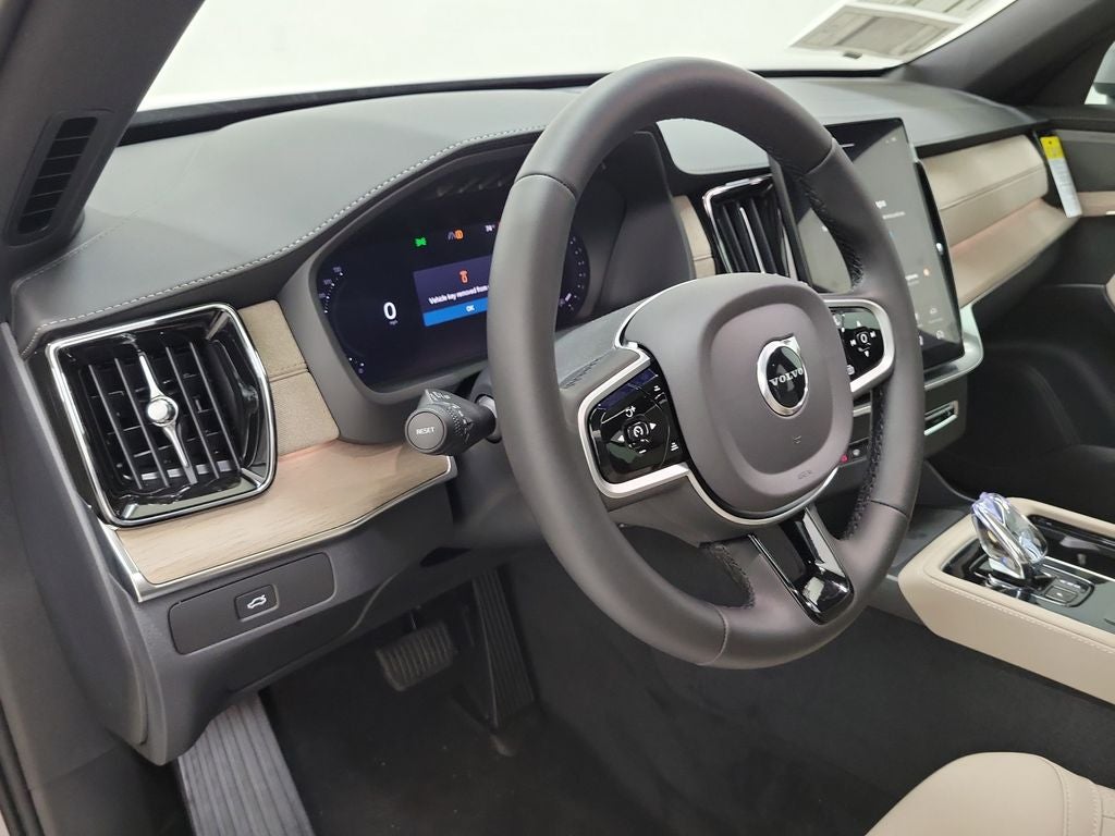 2026 Volvo XC90 B6 Plus 7-Seater