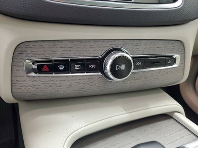 2025 Volvo XC90 B6 Plus 7-Seater