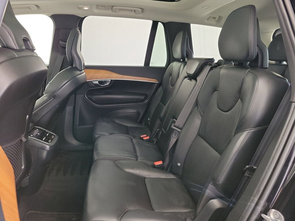 2025 Volvo XC90 B6 Plus 7-Seater