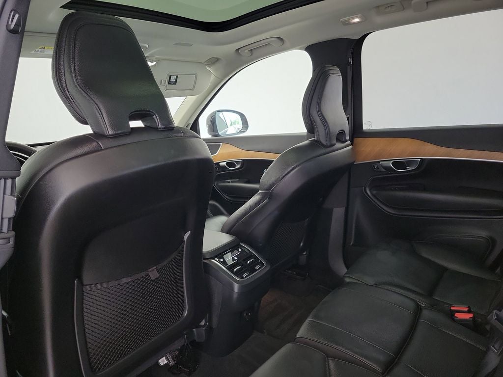 2025 Volvo XC90 B6 Plus 7-Seater