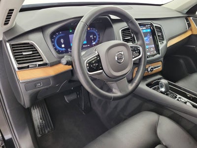 2025 Volvo XC90 B6 Plus 7-Seater