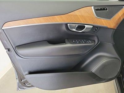 2025 Volvo XC90 B6 Plus 7-Seater