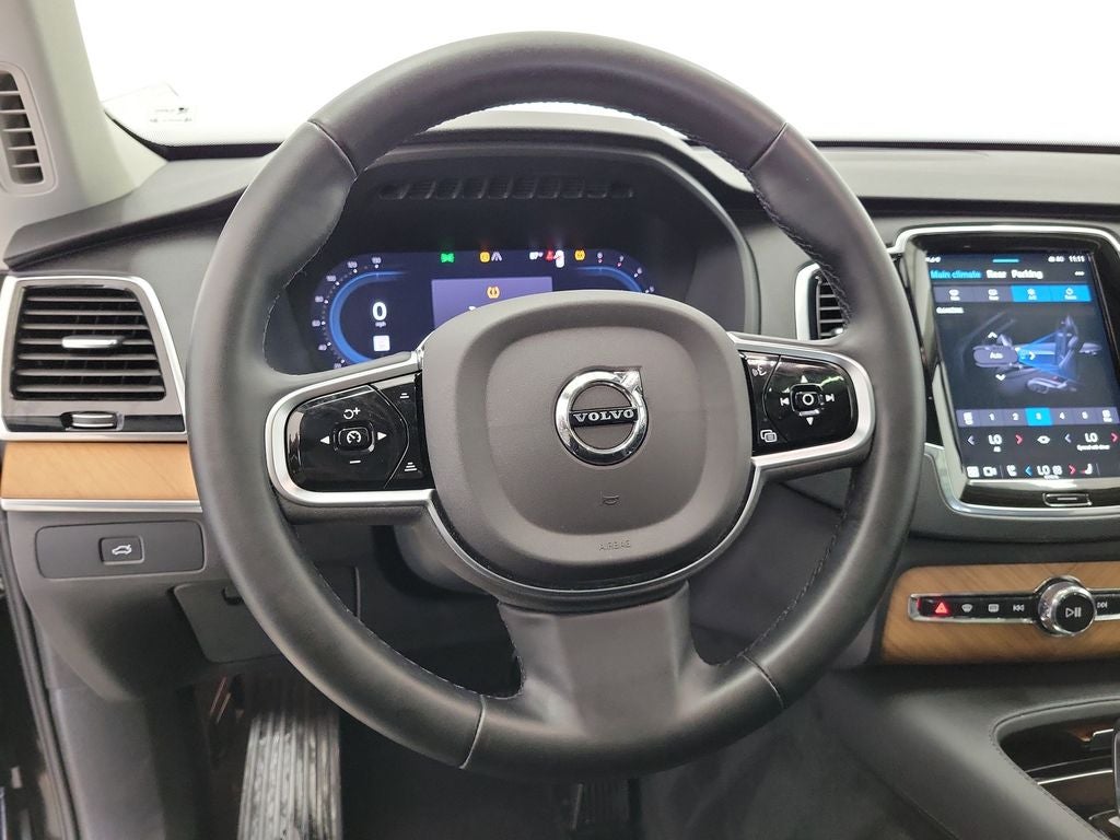 2025 Volvo XC90 B6 Plus 7-Seater