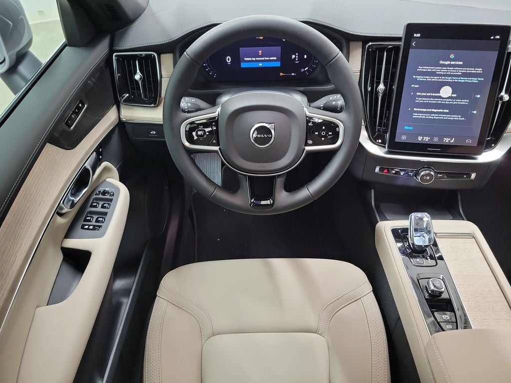 2026 Volvo XC90 B6 Plus 7-Seater