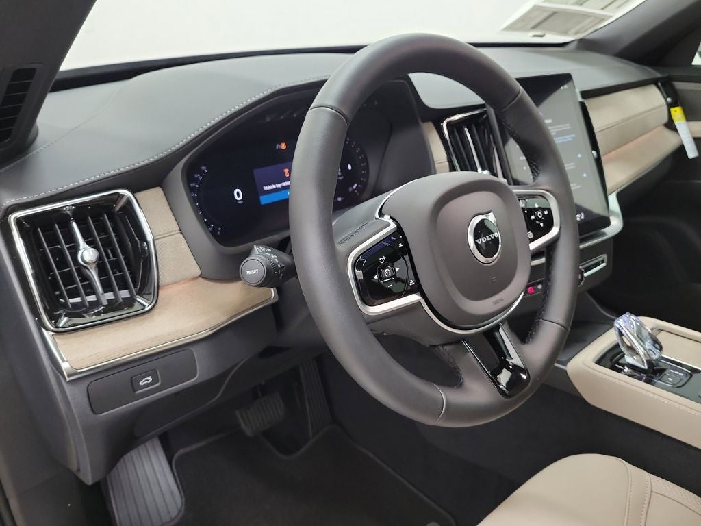 2026 Volvo XC90 B6 Plus 7-Seater