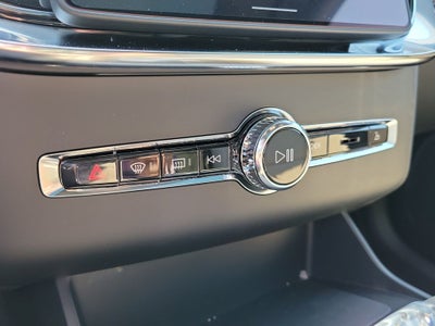 2027 Volvo XC90 B6 Plus 7-Seater