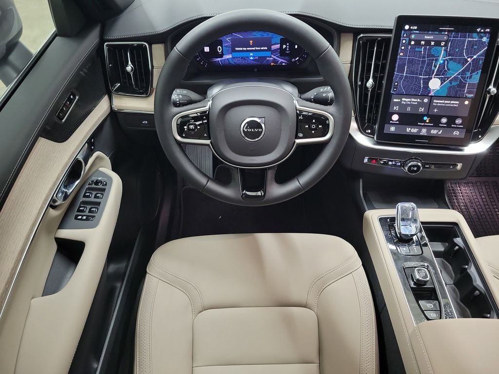 2026 Volvo XC90 B6 Plus 7-Seater