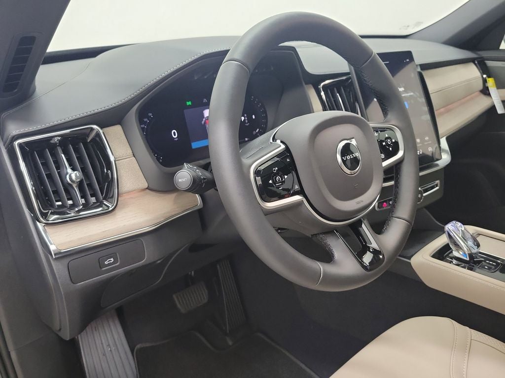 2026 Volvo XC90 B6 Plus 7-Seater