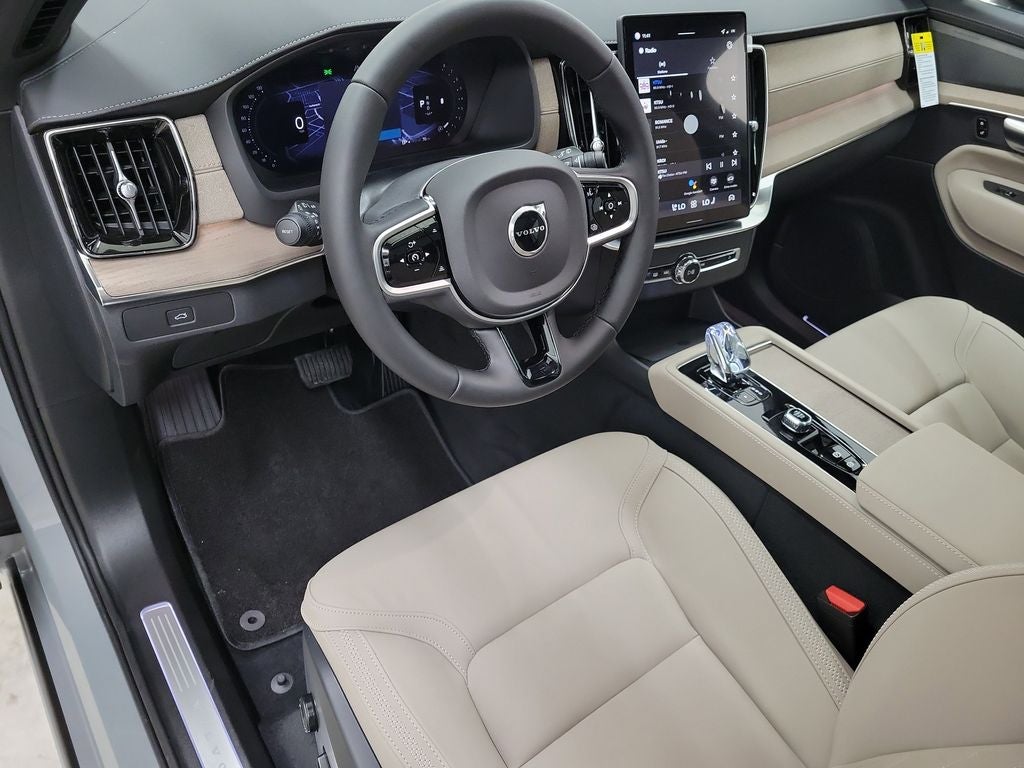 2026 Volvo XC90 B6 Plus 7-Seater