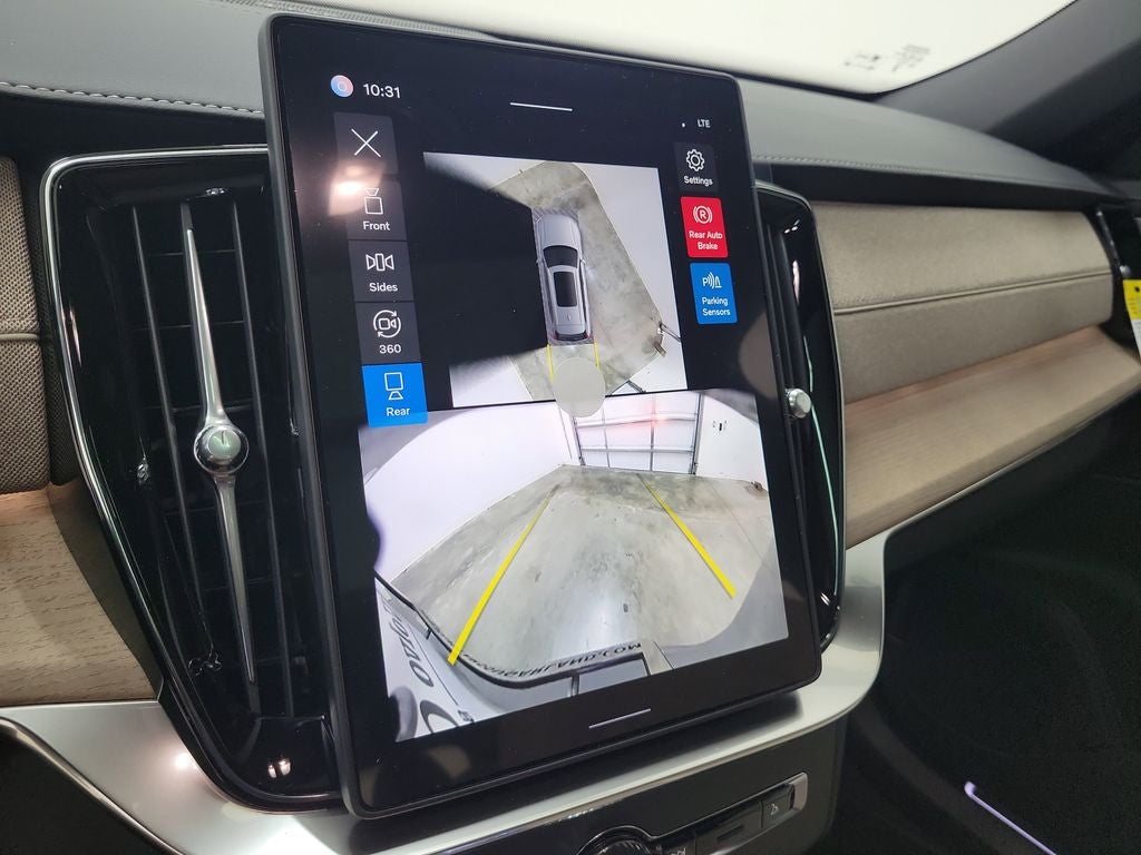 2026 Volvo XC90 B6 Plus 7-Seater