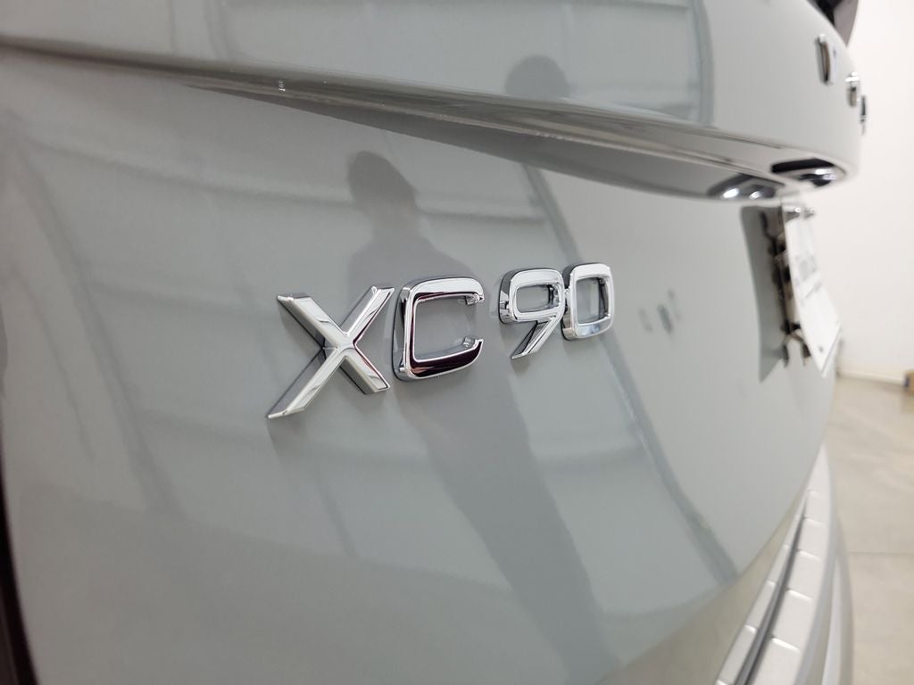 2026 Volvo XC90 B6 Plus 7-Seater