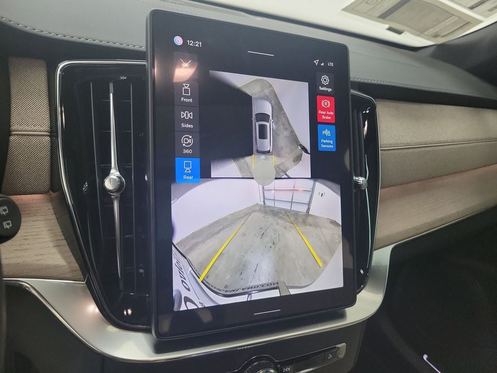 2026 Volvo XC90 B6 Plus 7-Seater