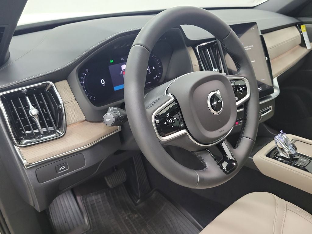 2026 Volvo XC90 B6 Plus 7-Seater