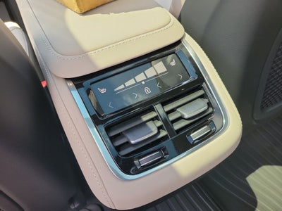2027 Volvo XC90 B6 Plus 7-Seater